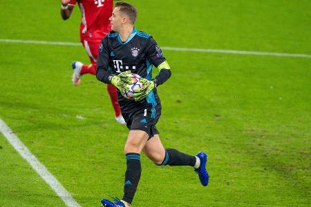 Carrascos Flachschuss (23.) war Neuers einziger echter Prüfstein in der ersten Halbzeit. Sah bei Joao Félix' Abschluss kurz ...