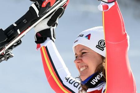 Goldener Ski für Rebensburg, Dreßen 