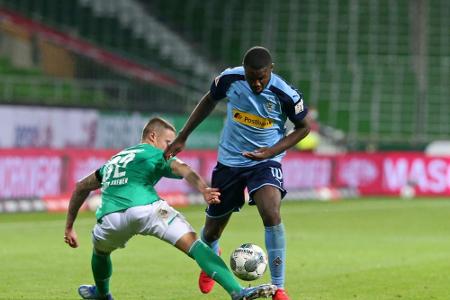 Nach Knöchelverletzung: Thuram zurück im Gladbacher Mannschaftstraining