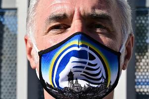 Medien: Italiens Fußballverband will transparente Masken für Fans