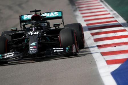 Formel 1: Hamilton holt Startplatz eins in Sotschi - Vettel crasht