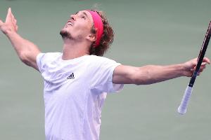 Zverev erstmals im Halbfinale der US Open
