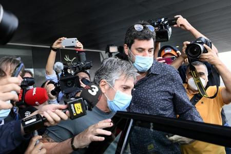 Messis Vater in Barcelona gelandet: 