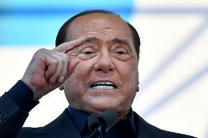 Berlusconi mit Coronavirus infiziert
