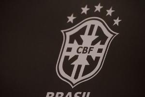 Brasiliens Verband gleicht Bezahlung von Frauen und Männern an