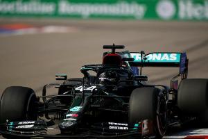 Mercedes gibt das Tempo vor: Bottas und Hamilton im Training vorn