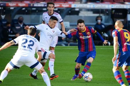 Messi huldigt Maradona mit Torjubel im Newell's-Trikot