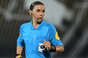 Frappart erste Schiedsrichterin in der Champions League