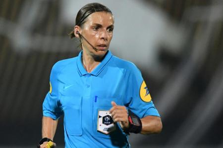 Frappart erste Schiedsrichterin in der Champions League