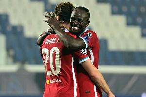 Real holt ersten Sieg - Liverpool und City marschieren