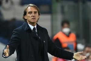 Azzurri ohne Trainer Mancini, auch mehrere Spieler fallen wegen Corona aus