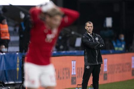 Ex-Schalker Sand gewinnt als Ersatz-Nationaltrainer mit Dänemark