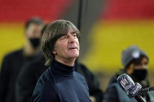 Löw über Impfstoff-Fortschritte: "Sehr erfreulich"
