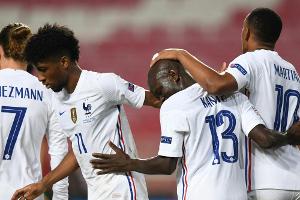 Frankreich erster Endrunden-Teilnehmer - Schweizer Schützenhilfe für DFB-Team