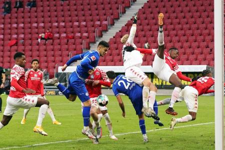 Schalkes Horror-Serie geht weiter: Glückliches Remis im Kellerduell in Mainz