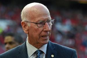 Medien: Bobby Charlton an Demenz erkrankt