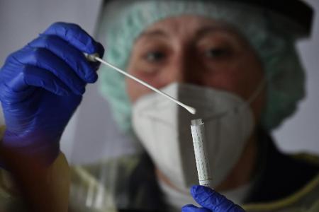 Italien will Corona-Tests nach Anti-Doping-Vorbild zentralisieren