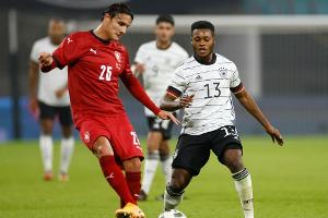 Löw "zufrieden" mit Debütanten Max und Baku