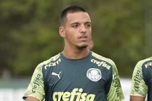 Brasilien: Nationalspieler Menino positiv auf Corona getestet