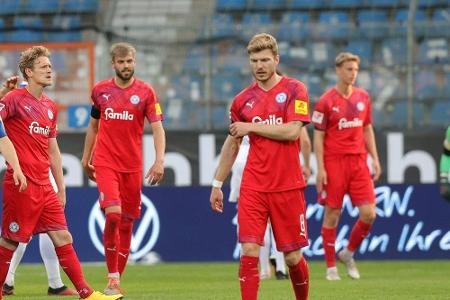 Kiel verspielt 2:0-Führung und tritt auf der Stelle
