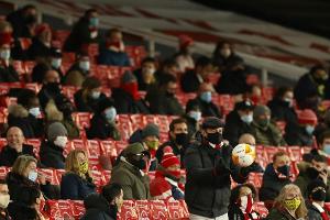 Fanrückkehr in England: Premier League warnt vor singen und jubeln