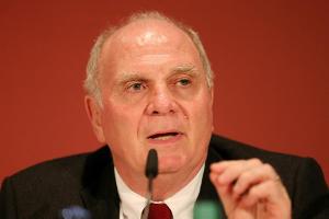 Hoeneß: "Löw wird auf Müller nicht verzichten"
