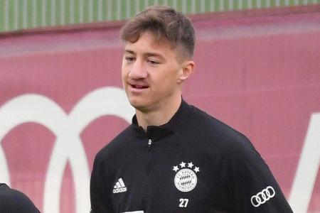 Neben Arrey-Mbi Münchens zweiter Profi-Debütant des Abends. Fand als Sechser in einer doch hitzigen Schlussphase die richtig...