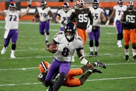 Nach Krämpfen: NFL-Star Jackson führt Ravens zum Sieg