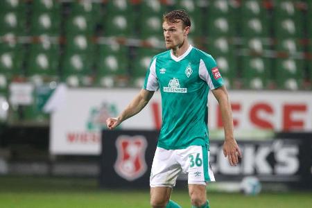 Verteidigte ordentlich im Zusammenspiel mit Gebre Selassie. Unterstütze seinen Kollegen nach Kräften und hielt die Außenbahn...