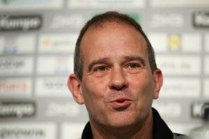 Nach Corona-Infektion: Bundestrainer Groener auf dem Weg zur Frauen-EM