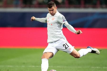 Schaltete sich in der Offensive viel mit ein und brachte sich durch engagierte Sturmläufe wiederholt in gute Feldpositionen....