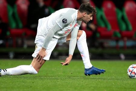 Übernahm für die letzte Viertelstunde die tiefe Position im Mittelfeld. Agierte unaufgeregt, steuerte kurz vor dem Ende noch...