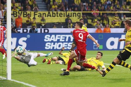 Auch im vergleichsweise unbedeutenden Supercup kann es der polnische Superstar: Lewandowski gleicht den frühen Rückstand dur...