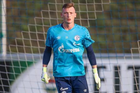 Wurde für lau aus Dresden geholt, sollte Alex Nübel mittel- bis langfristig beerben. Erhielt einige Bewährungschancen, patzt...