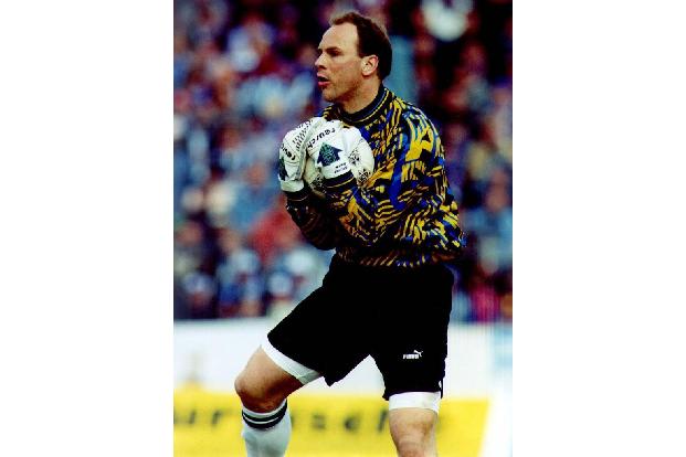 Werder Bremen - TOR: Oliver Reck