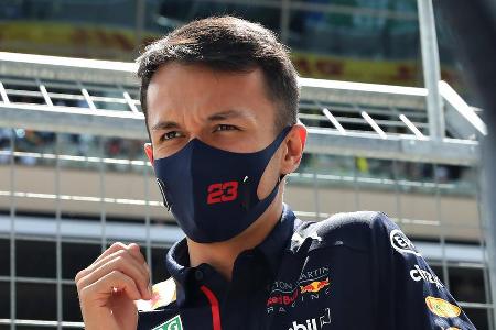Seine Bilanz gegen den direkten Teamkollegen ist niederschmetternd: 0:17 im Qualifying, 5:12 im Rennen. Alex Albon ist in se...