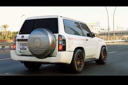 Getunter Nissan Patrol aus 