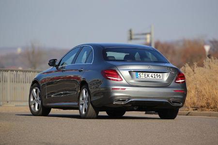 Mercedes E 220 d, Heckansicht