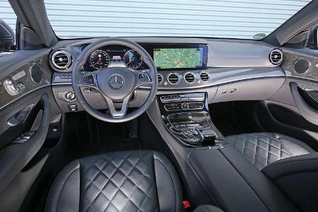 Mercedes E 220 d, Cockpit