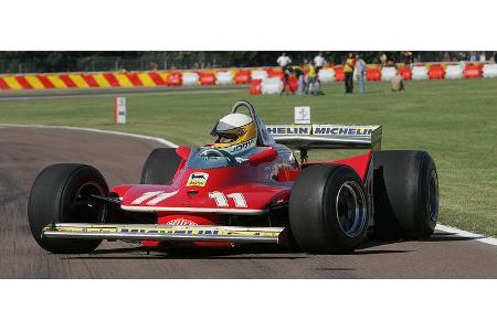 Jody Scheckter im alten F1-Boliden.