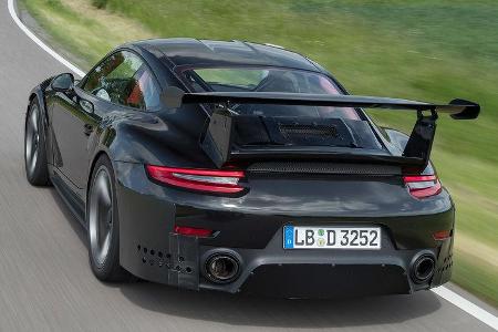 Porsche 911 GT2 RS 991