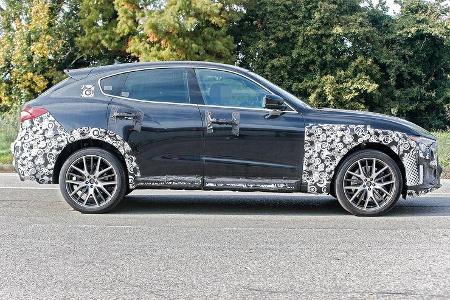Maserati Levante GTS Erlkönig