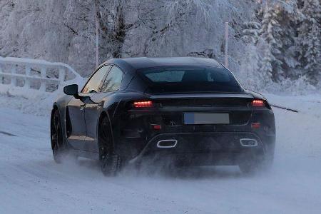 Porsche Mission E Erlkönig