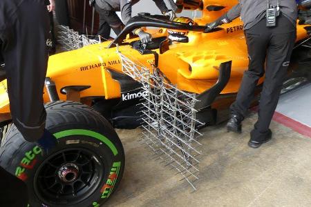 Stoffel Vandoorne - McLaren - Ferrari - F1-Test - Barcelona - Tag 2 - 27. Februar 2018