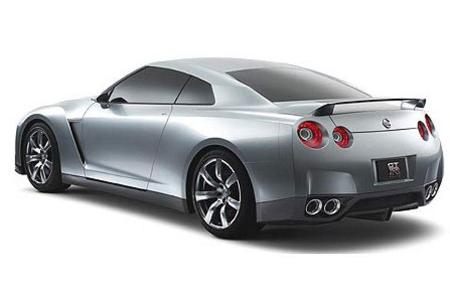 Die Seitenlinie und die mächtigen hinteren Radhäuser unterstreichen die rohe Kraft und die dynamische Spannung des Superspor...