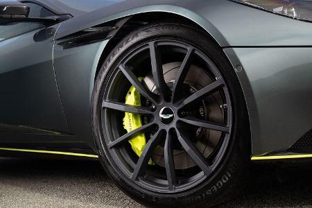 Aston Martin DB11 AMR