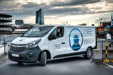 Die Modelle (hier der E-Vivaro) werden mit den beiden Batteriegrößen 40 kWh und 55 kWh angeboten. Für den e-Vivaro werden ru...
