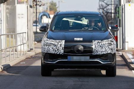 Erlkönig Mercedes EQA