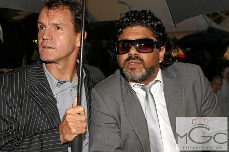 Trainiert Diego Maradona jetzt ein Frauen-Team?