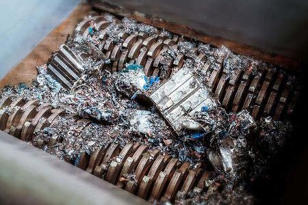 Duesenfeld Recycling von Lithium-Ionen-Batterien